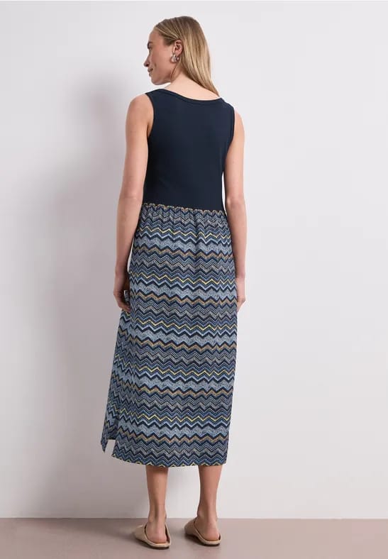 Midi-jurk met gestructureerde rok