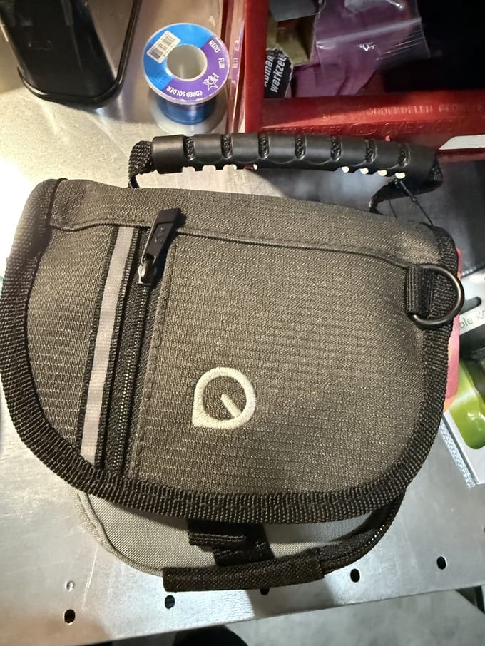 Paq Active AS-305 voor FZ-38