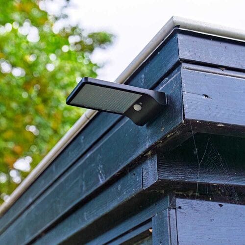 HOFTRONIC Macon - Solar Wandlamp met bewegingssensor - 36 LEDs - IP44 waterdicht - Zwart - Lantaarn