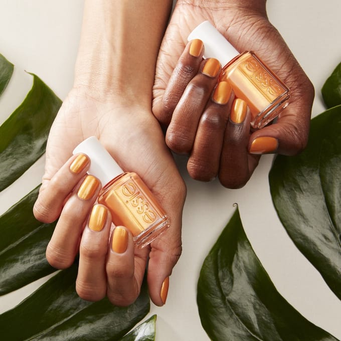 Essie fall 2020 limited edition - 732 don't be spotted - oranje - glitter nagellak - 13,5 ml
