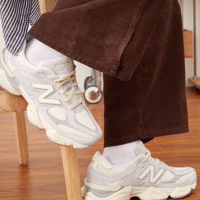 New Balance 9060 Quartz Grey Sneakers U9060HSA 38 white