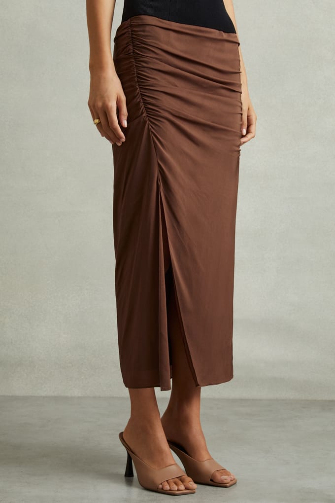 Reiss Ruched Midi Skirt Chocolate Größe: 10 | Midiröcke Outlet | Damen | Braun