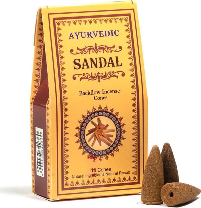 Ayurvedische sandelhout terugstromende wierookkegels - 30 G - 30 g