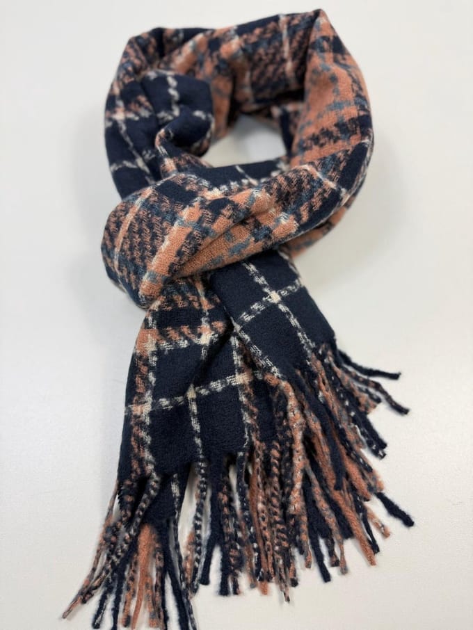 Wintersjaal ruit zonder wol, kriebelt niet! 100% viscose