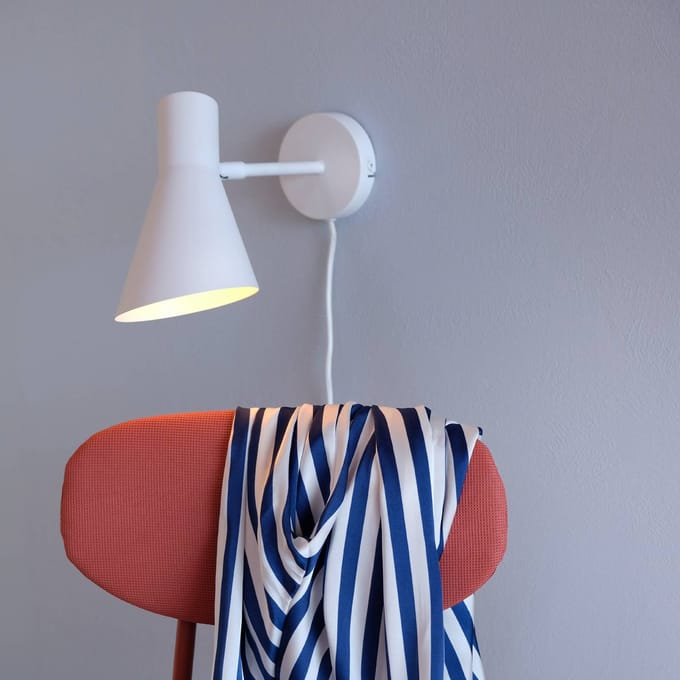 Dyberg Larsen DL12 wandlamp, wit