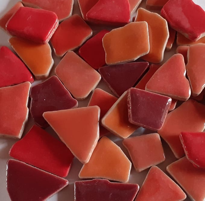 Keramische Mozaiek steentjes Rood mix 300 gram
