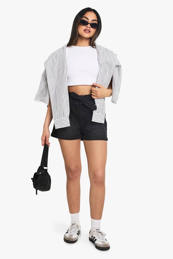 boohoo Dames Denimshort met paperbag-taille | Washed Black | Maat: 34