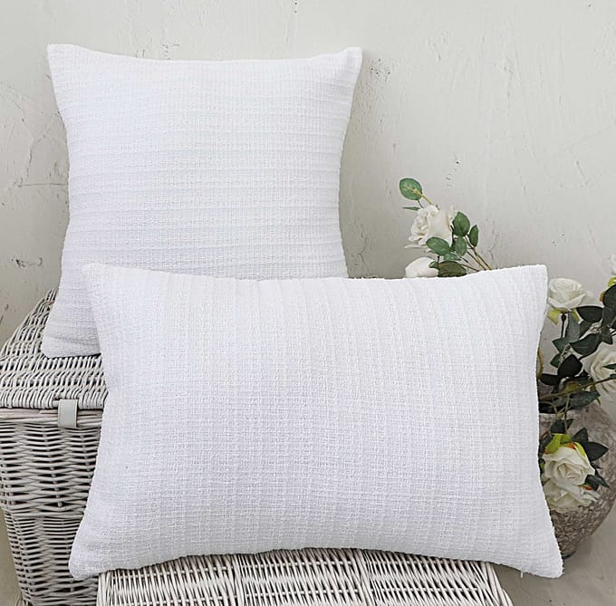 Yellow Lucas Sierkussen - 100% Polyester - 60x40 cm - Wit