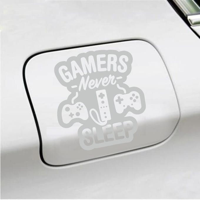 Bumpersticker - Gamers Never Sleep - 12,4 X 11,4 - Licht Grijs