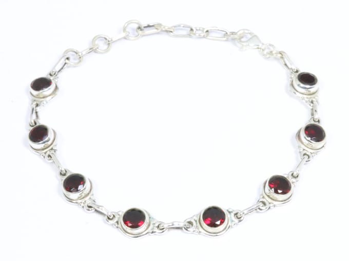 Fijne zilveren armband met granaat
