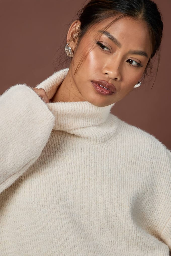 boohoo Dames Getailleerde zoom, hoge hals, gebreide mini-jurk | Cream | Maat: Large