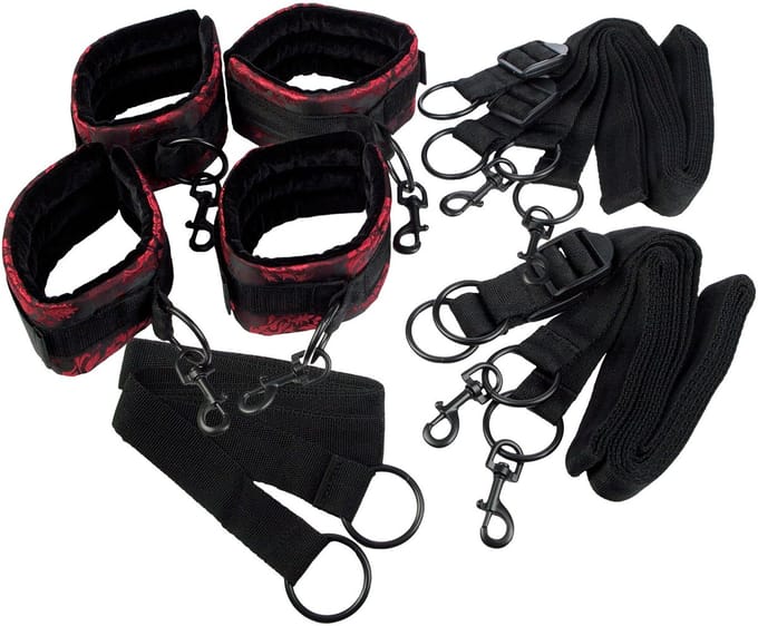 Scandal Bed Bondage Set