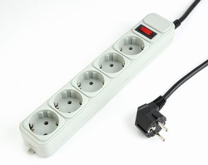 EnerGenie SPG3-B-10C - Stekkerdoos met schakelaar