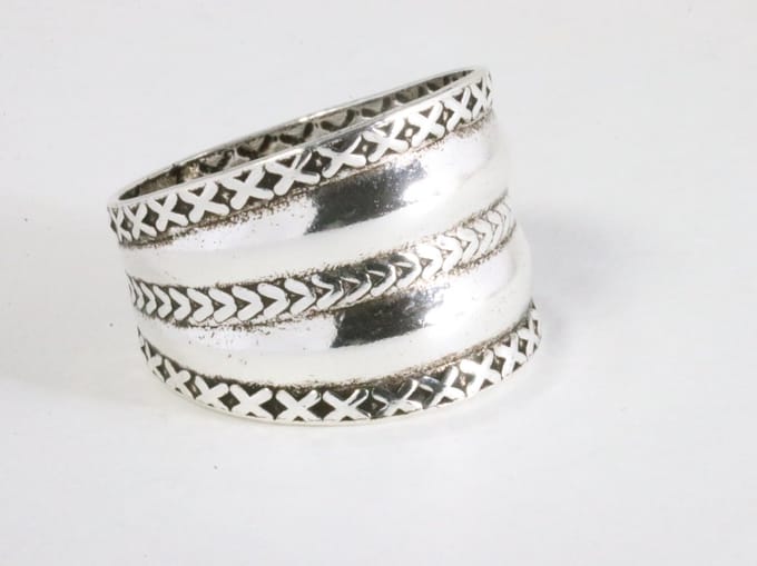 Brede zilveren ring met kabelpatronen - maat 19