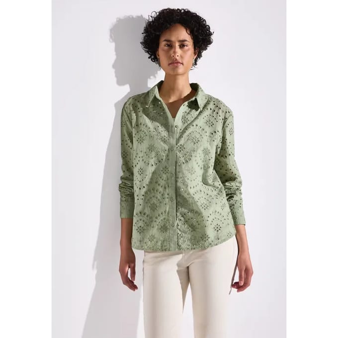 Overhemdblouse met oogjesborduursel