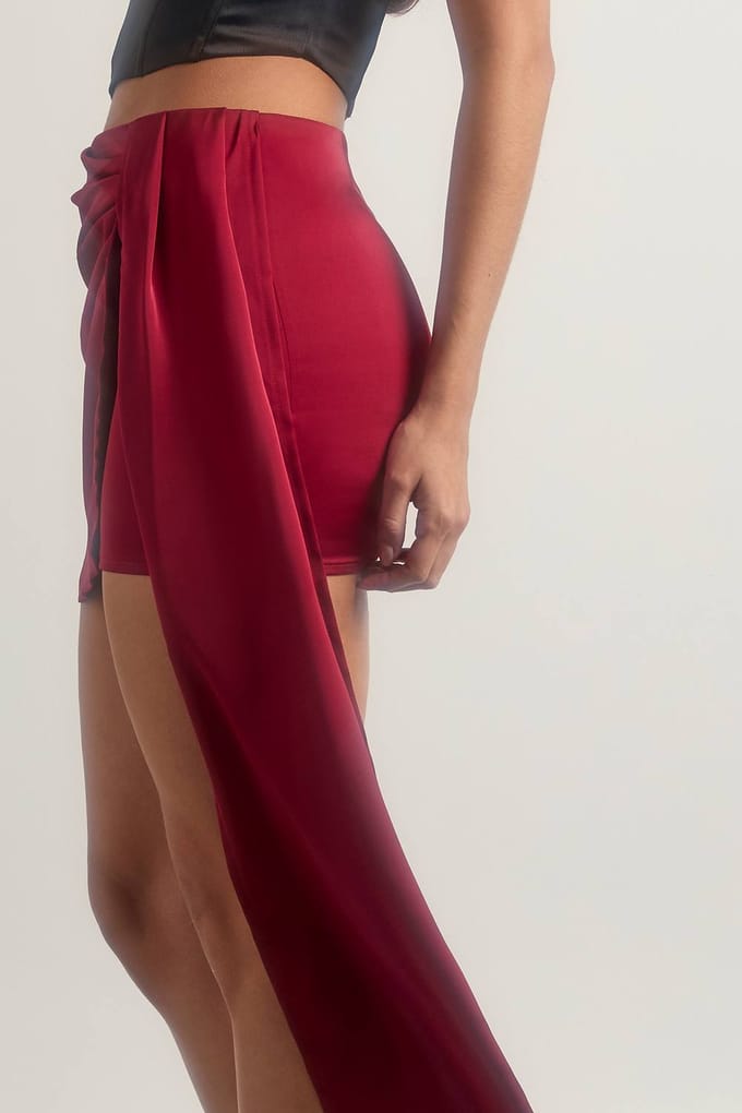 boohoo Dames Satijnen gedrapeerde minirok | Wine | Maat: 8