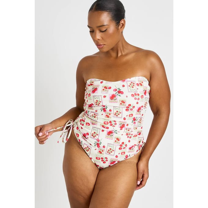 boohoo Dames Plus Tomatenprint Gerimpeld Bandeau Badpak | Creme | Maat: 46