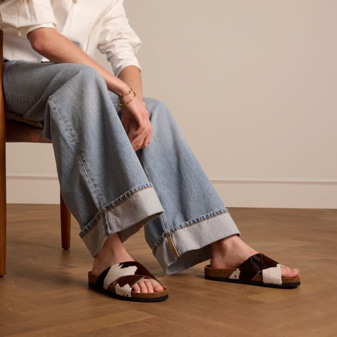 Manfield - Dames - Slippers met cow print - Maat 41