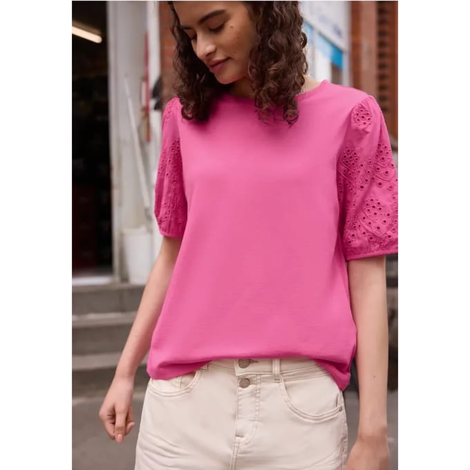 Shirt met geborduurde mouwen