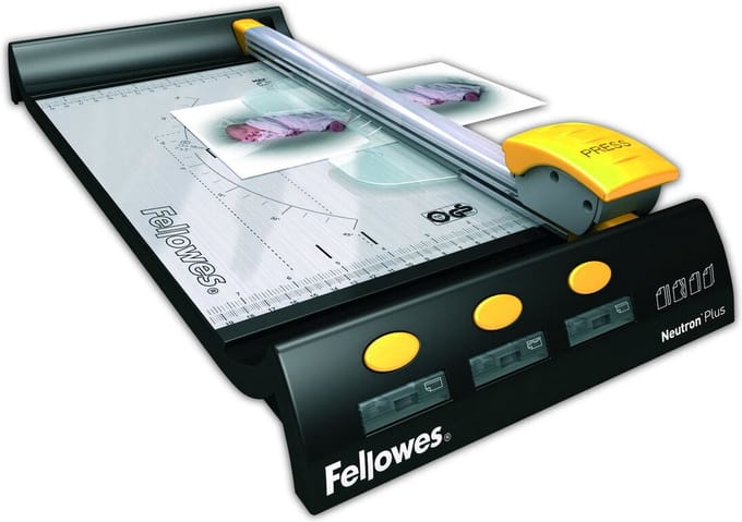 Fellowes Papiersnijder - Neutron Plus - A4 - 10 vel - 320 mm - Zwart