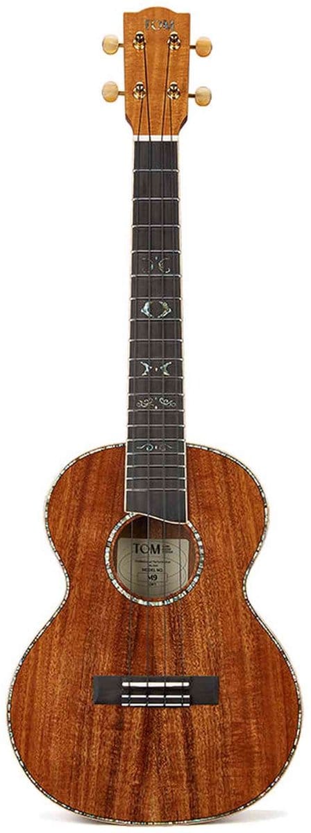 TOM M9E Tenor Ukelele met Massief Acacia en Pickup met effecten Inclusief Koffer