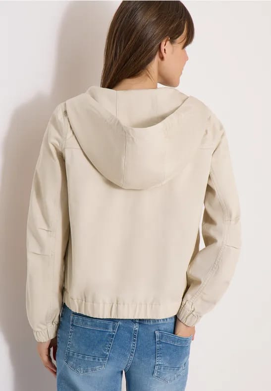 Jas met capuchon en elastische tailleband
