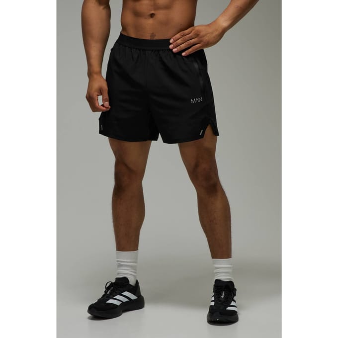 Man Active Perforated Stretch Woven Regular Fit 5inch Gym Short | Black | Size Small