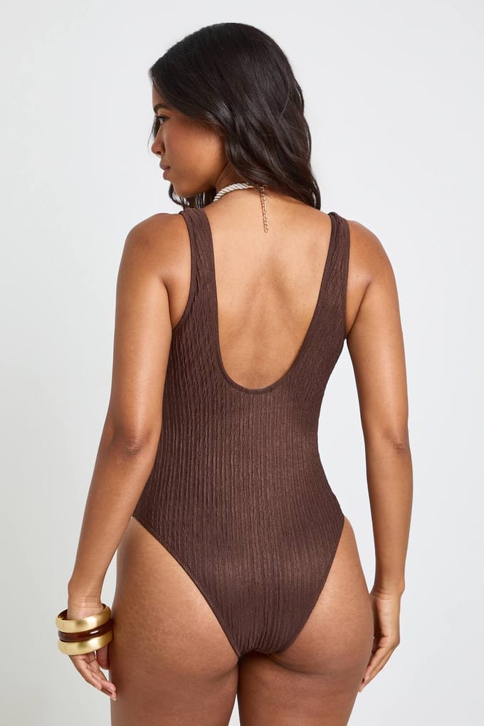 boohoo Dames Gestructureerd Badpak Met Ronde Hals | Chocolate | Maat: 6