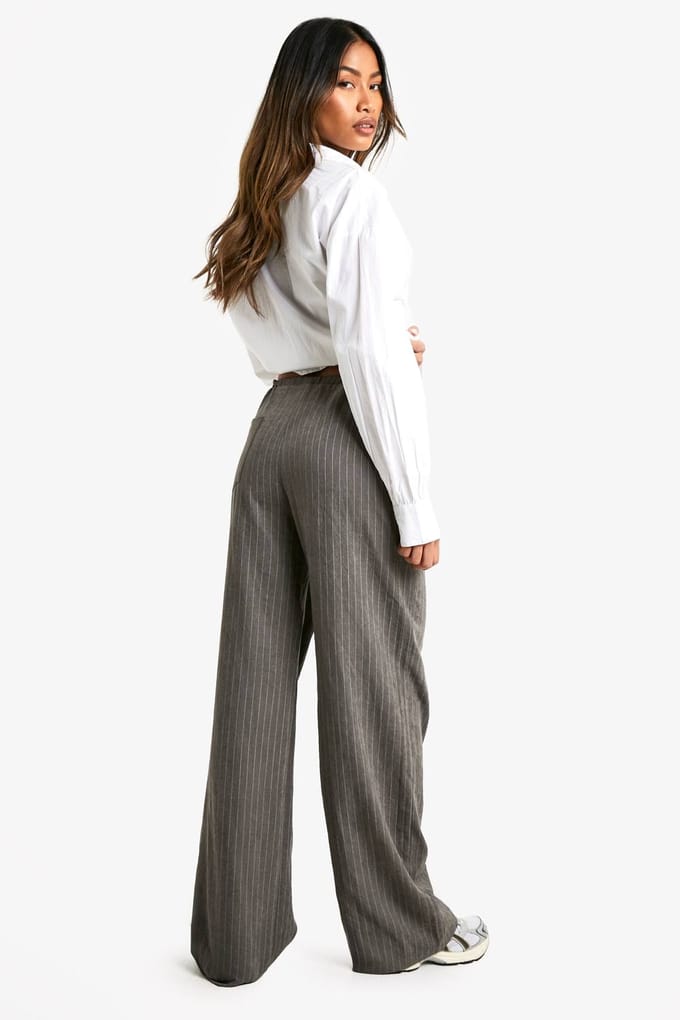 boohoo Dames Soft Touch Oversized Gestreepte Broek met Wijde Pijpen | Houtskool | Maat: 36