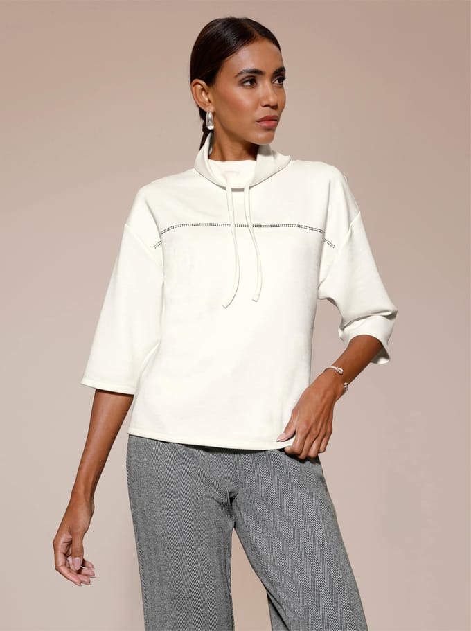 Sweatshirt