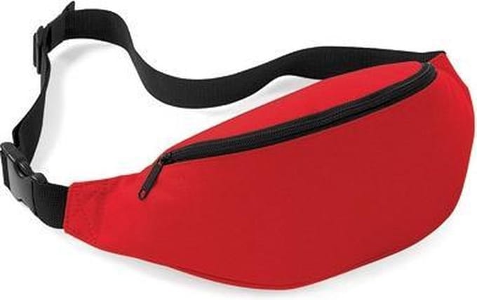 Finnacle - "Rood #FannyPack: De #FestivalMustHave van 38 x 14 x 8 cm!"
