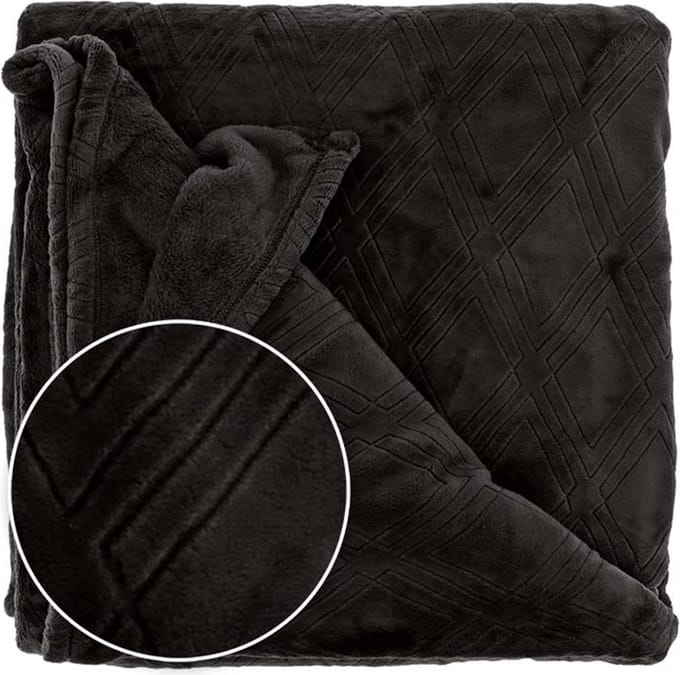 D- Unique Living | Plaid Auke 150x200cm black