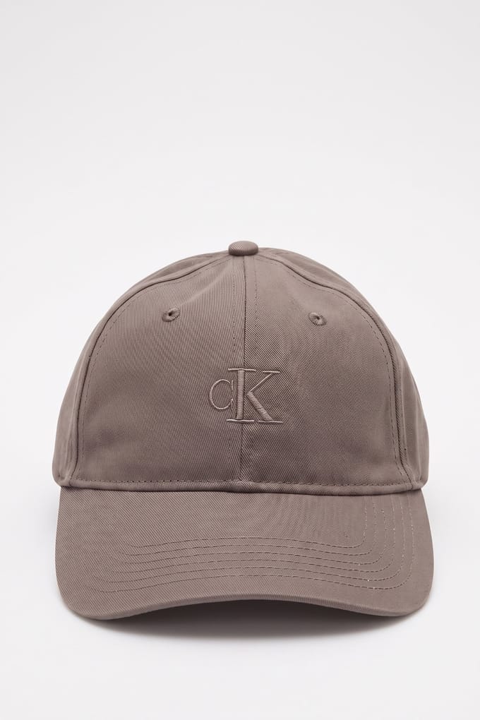 Calvin Klein Monogram Embroidery Cap Charcoal Gray Größe: OS | Hüte Outlet | Herren | Schwarz