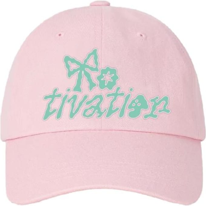 Yuqi   Casquette 02   Premier Single white