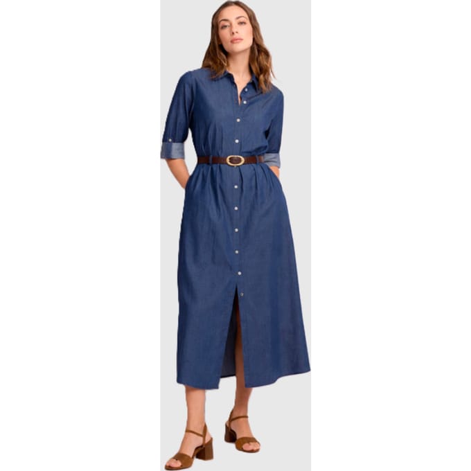 vrouw blauwe jurk