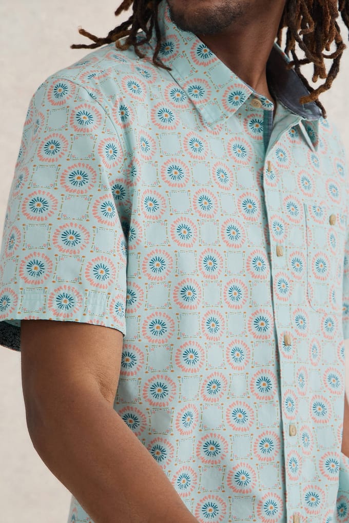 White Stuff Daisy Tile Printed Ss Shirt Blue Print Größe: M | Casual hemden Outlet | Herren | Blau