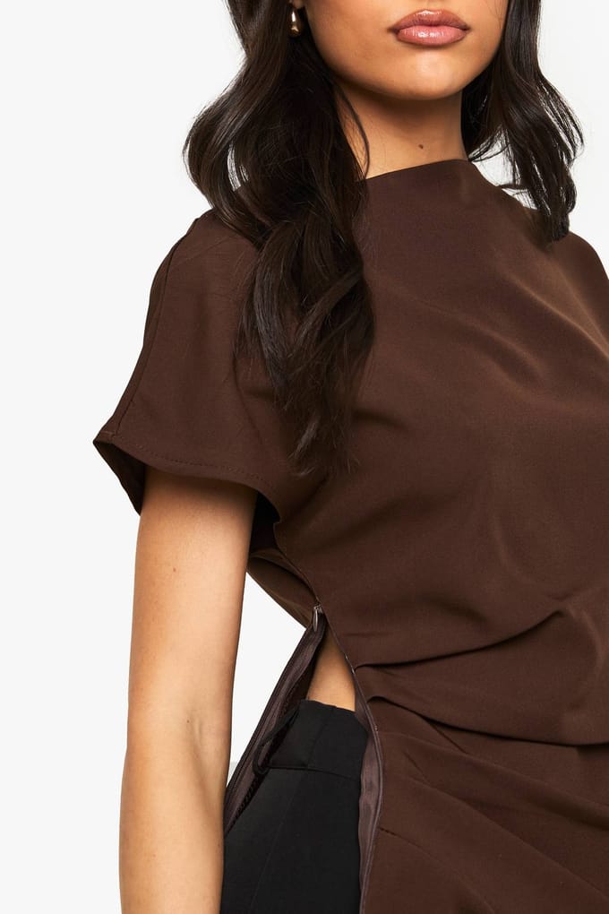 boohoo Dames Geweven Verbogen Zijsplit Top | Chocoladebruin | Maat: 44
