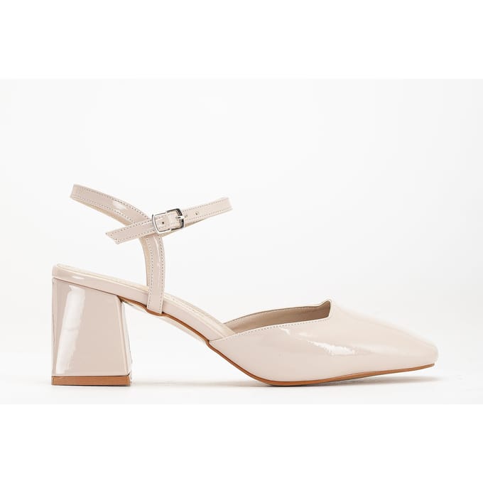 Kayla Pumps met Blokhak