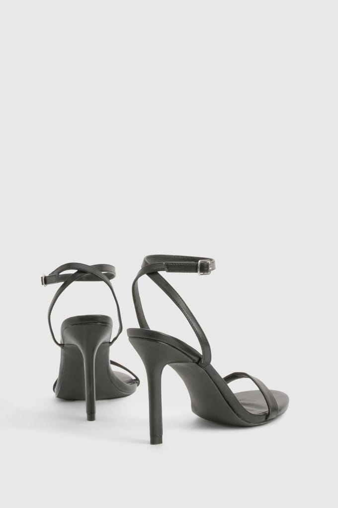 boohoo Dames Wide Fit Barely There Hakken | Black | Maat: 3
