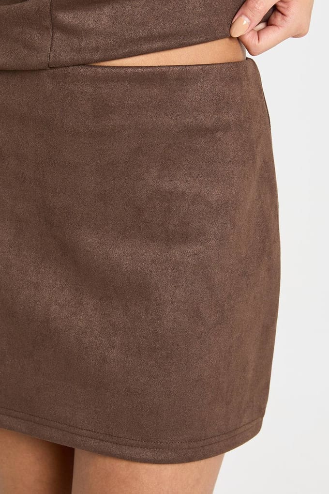 boohoo Dames Nep Suede Mini Rok | Chocolate | Maat: 8