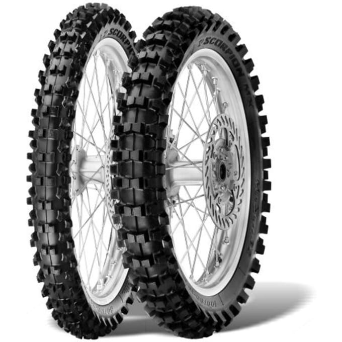 Pirelli Scorpion MX 32 ( 70/100-17 TT 40M Rubbermengsel Medium SOFT, NHS, Voorwiel )