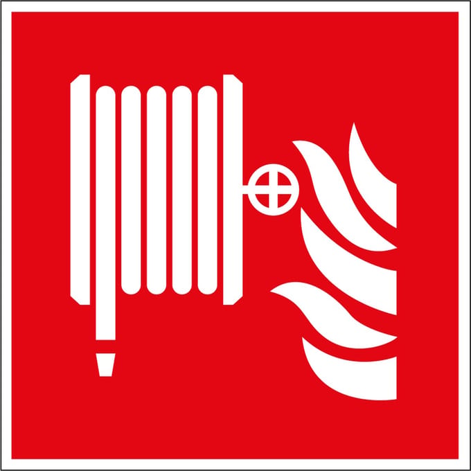 Brandslang sticker - ISO 7010 - F002 50 x 50 mm - 10 stuks per kaart
