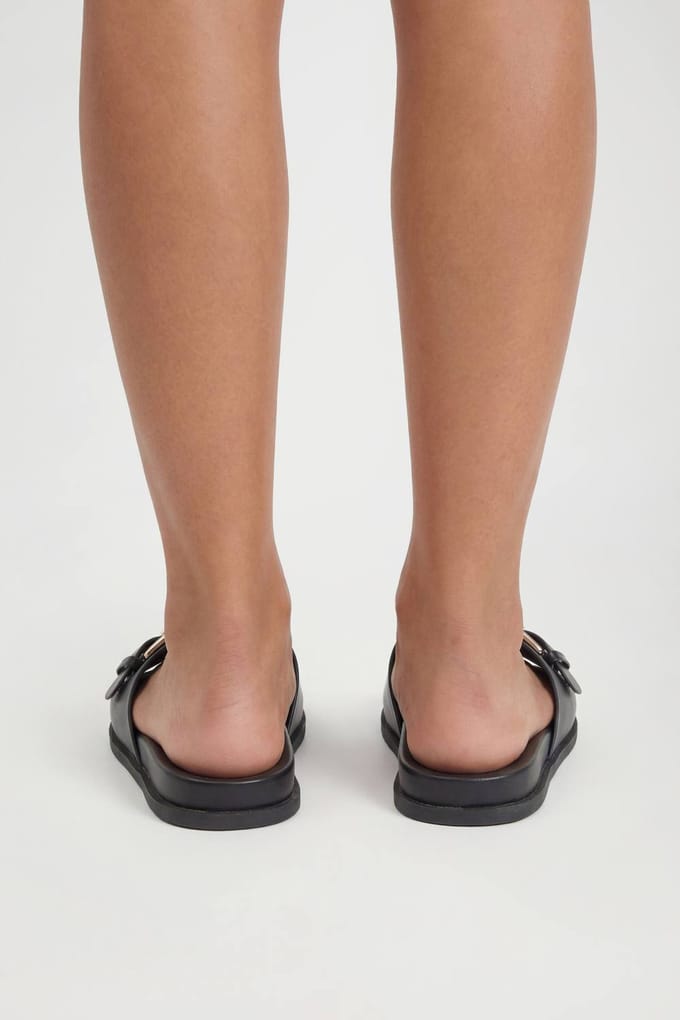 boohoo Dames Gespsluiting Platform Slippers | Black | Maat: 3