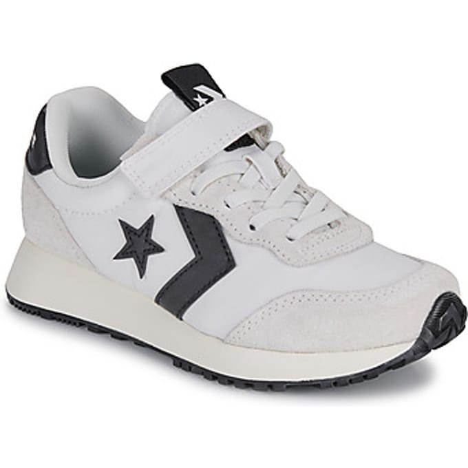 Converse  Lage Sneakers OMEGA TRAINER EASY ON