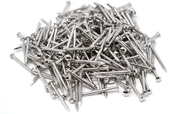 Halfronde kopspijkers spijkers 1,6 x 20 mm messing vernikkeld 100 g (ca. 280 stuks)