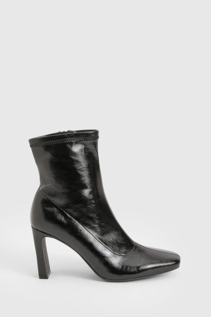 boohoo Dames Wide Fit Blokhak Gerimpeld Lakleer Sok Laarzen | Black | Maat: 3