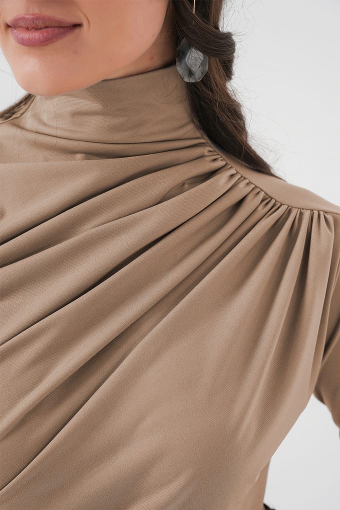 Getailleerde Colblouse met Drapé Detail