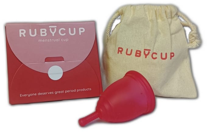 Ruby Cup Menstruatiecup – Herbruikbaar – Medisch Siliconen – 100% Vegan - Duurzaam & Comfortabel - medium - Rood