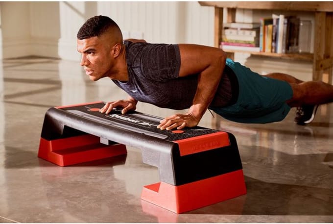 Reebok Step Board + Bluetooth Counter - Red