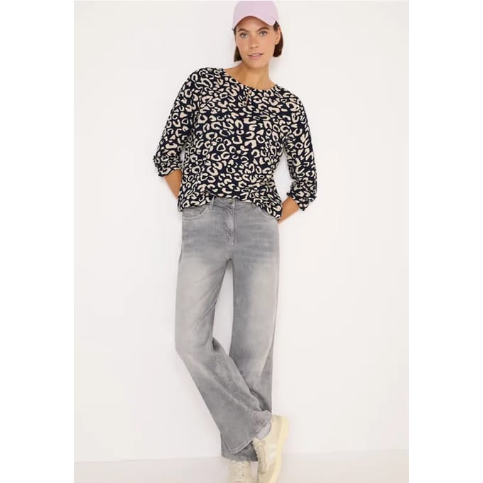 Gedessineerde blouse